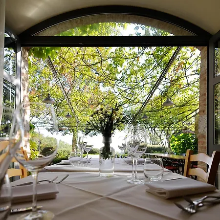Badia A Coltibuono Wine Landhaus *